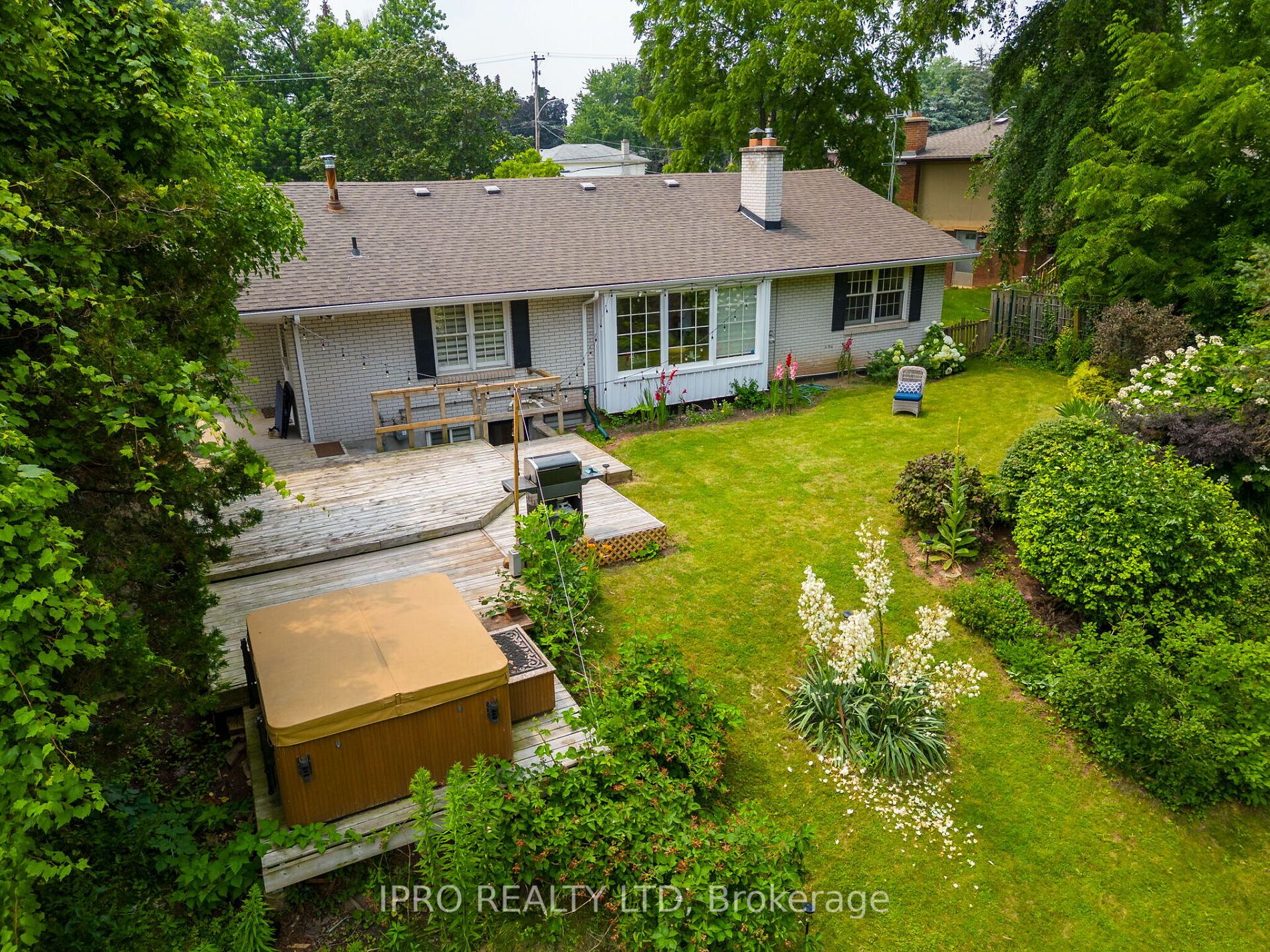 253 Appleby Line