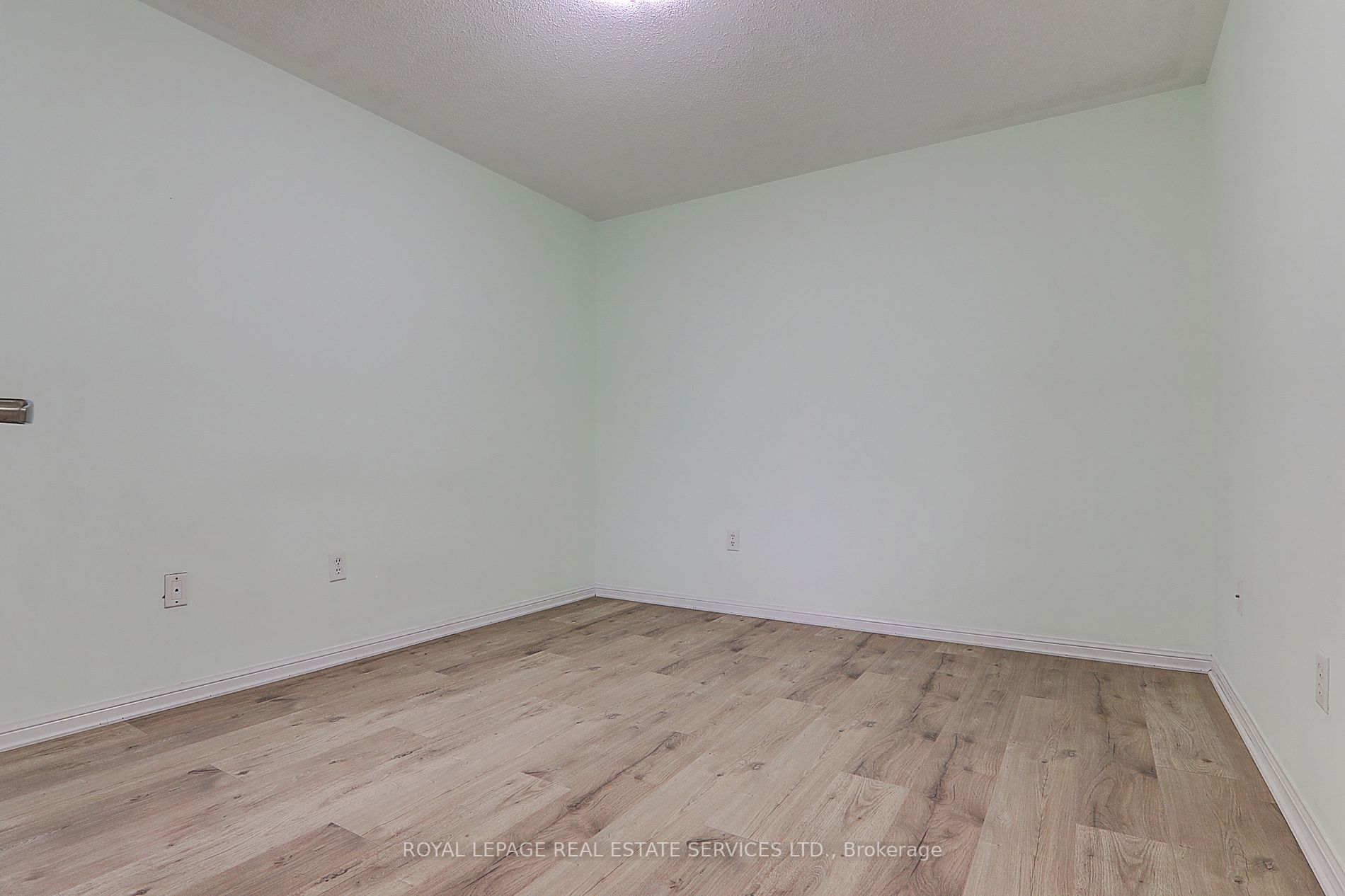 3047 Dewridge Avenue