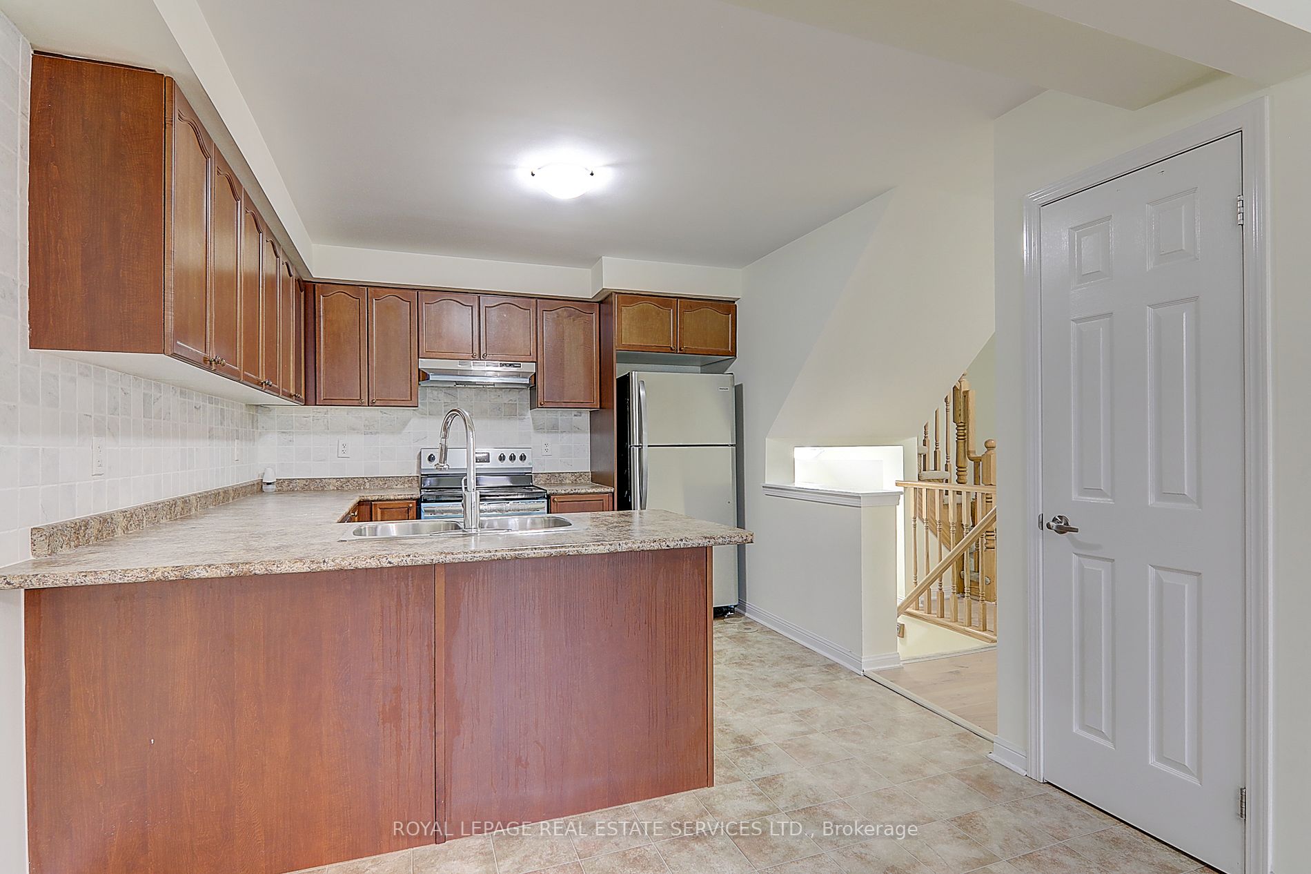 3047 Dewridge Avenue