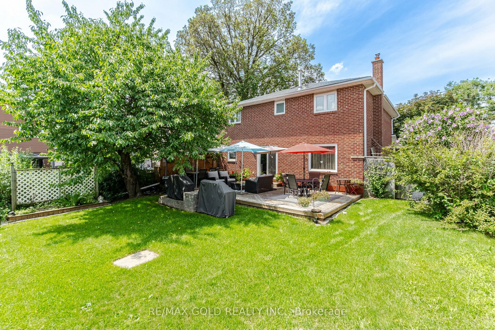 16 Creekview Crt