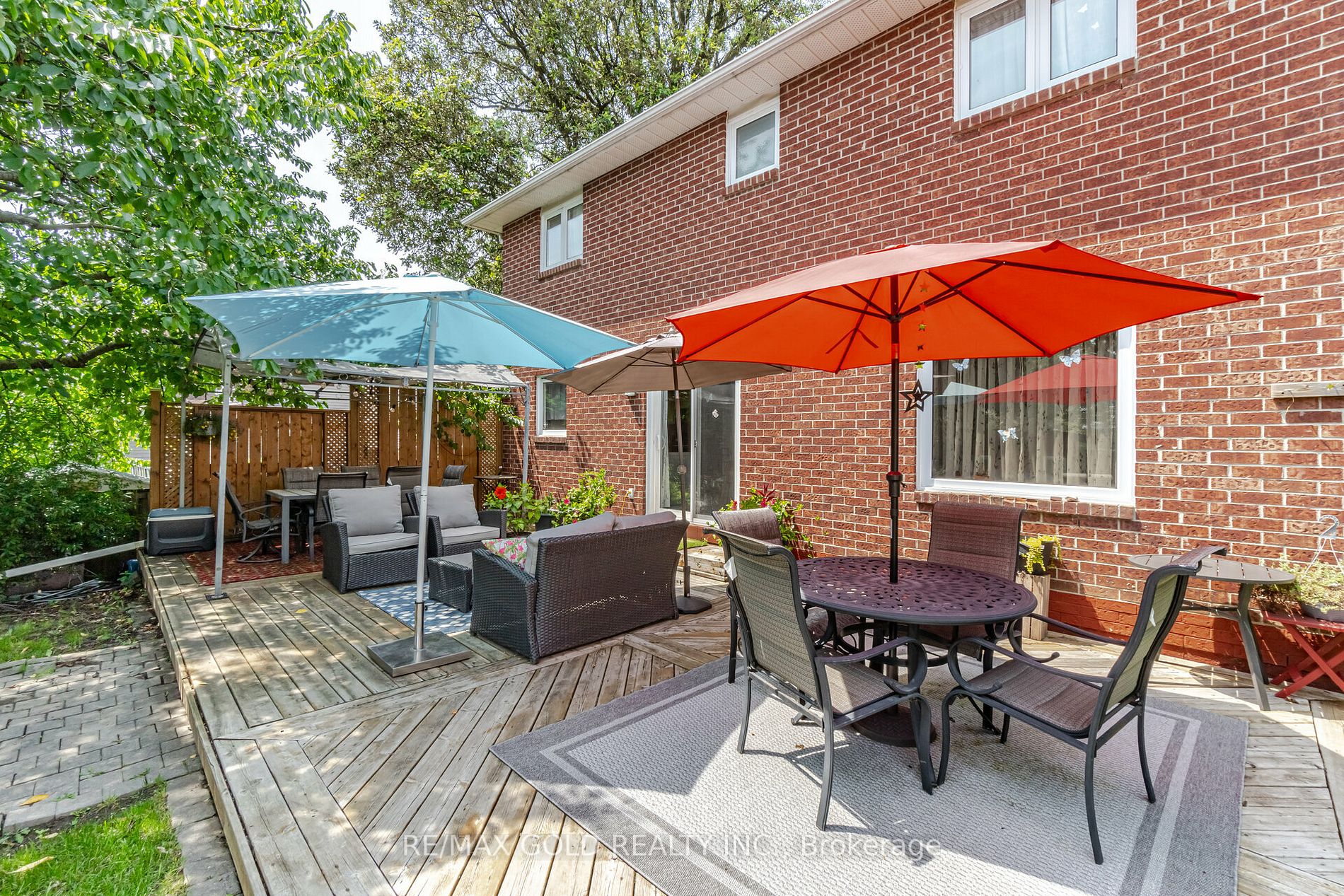 16 Creekview Crt