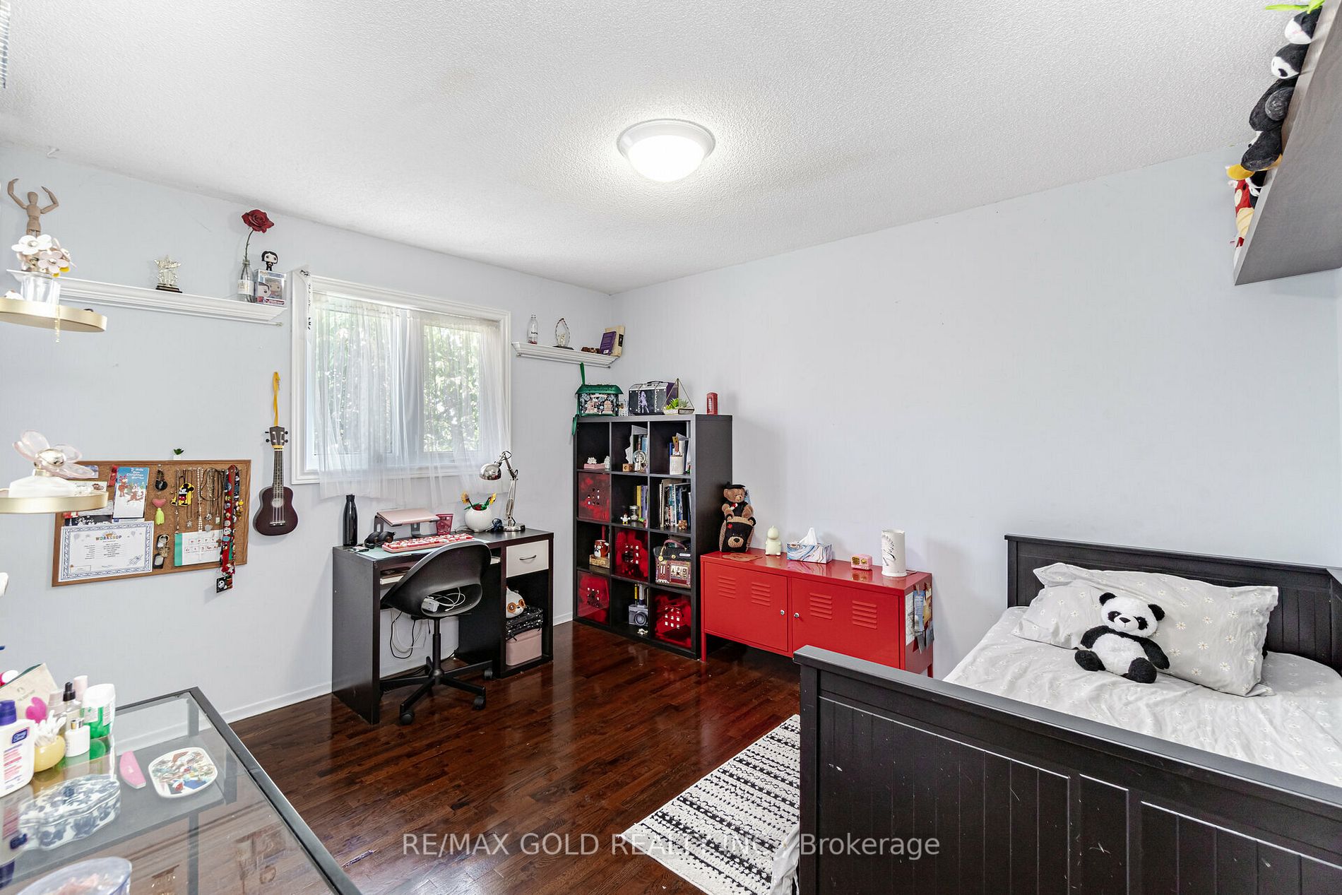 16 Creekview Crt