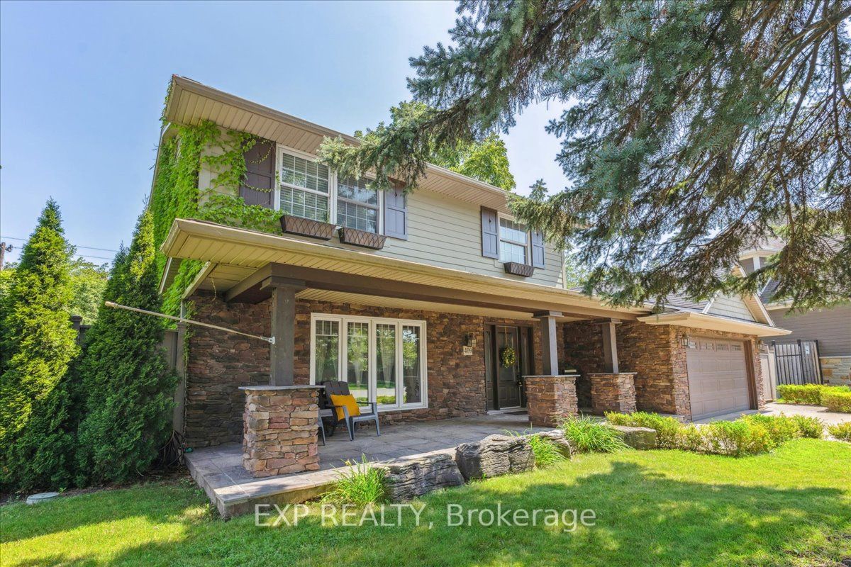 409 Valanna Cres