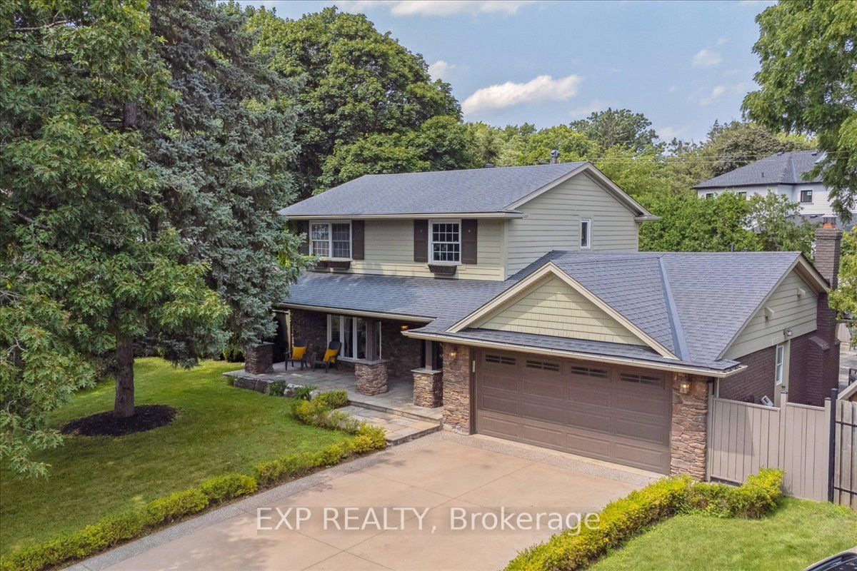 409 Valanna Cres