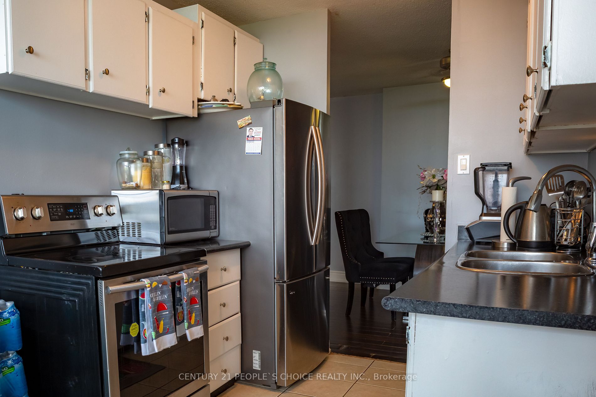 21 Knightsbridge Rd, #907