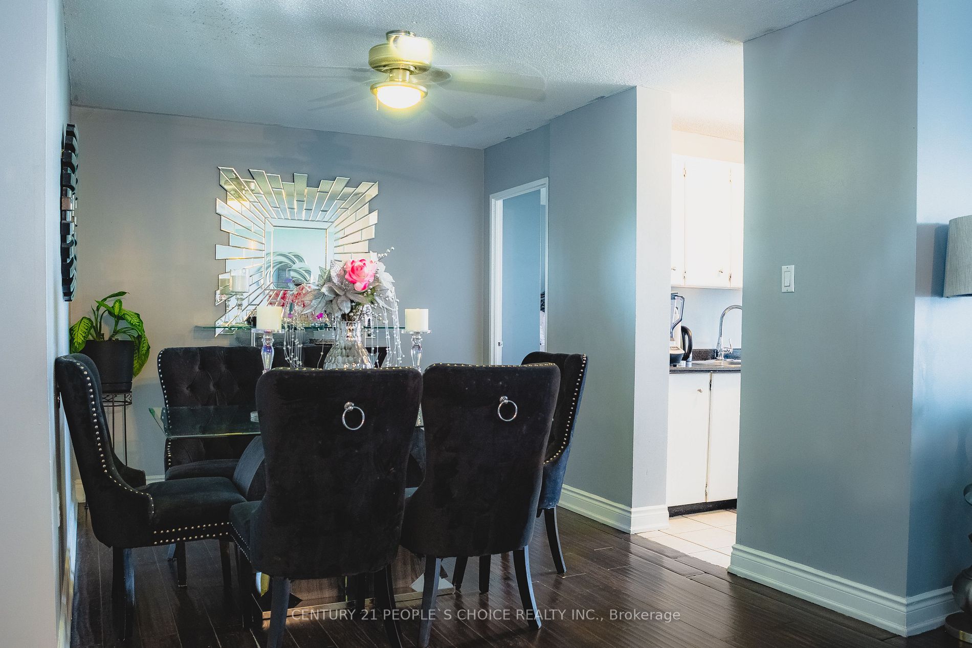 21 Knightsbridge Rd, #907
