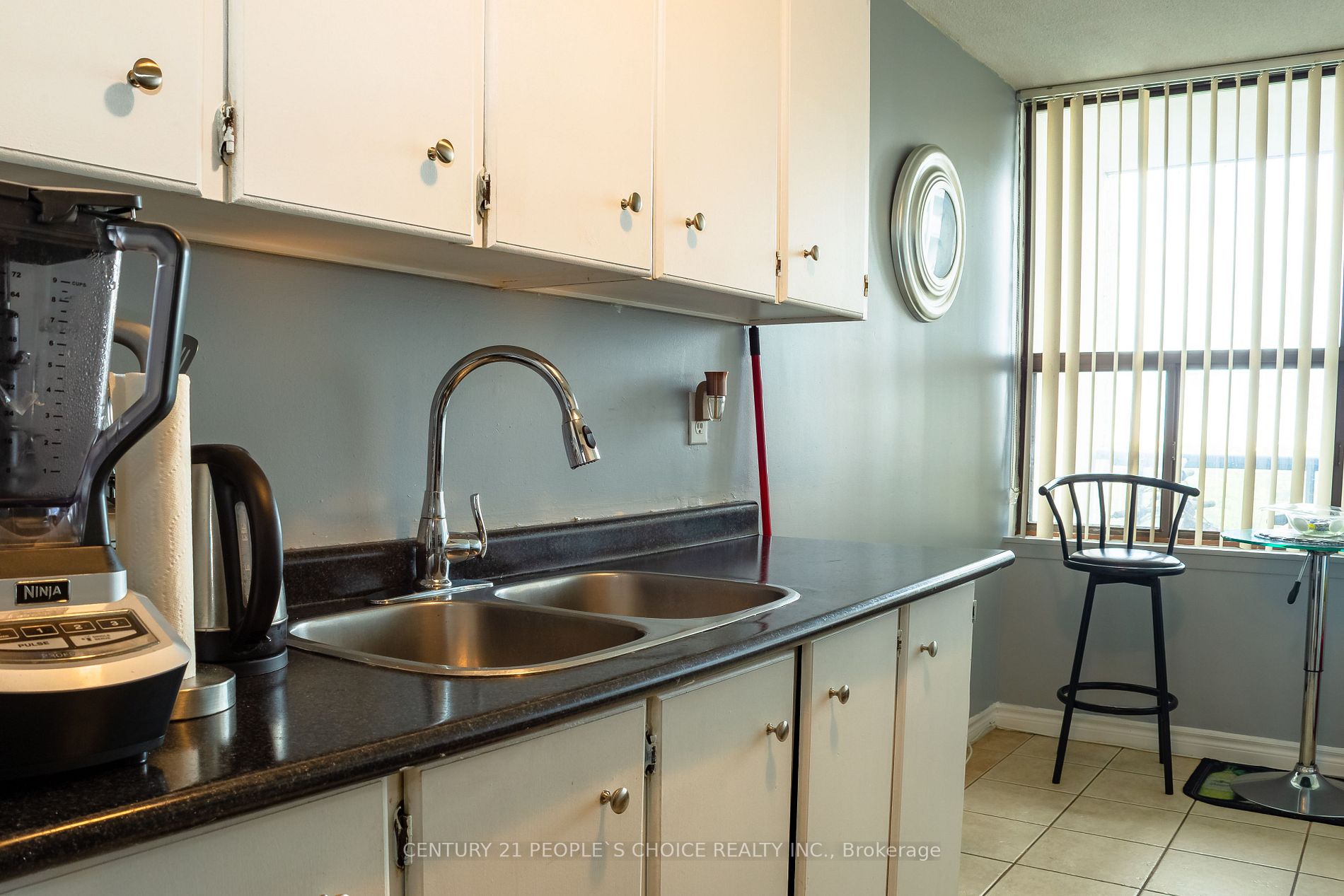 21 Knightsbridge Rd, #907