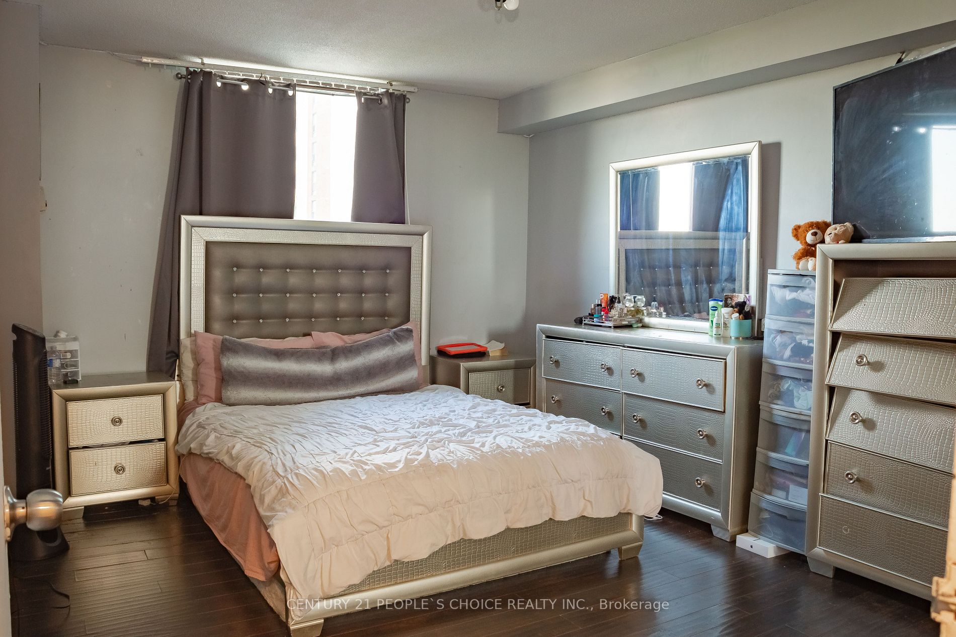 21 Knightsbridge Rd, #907