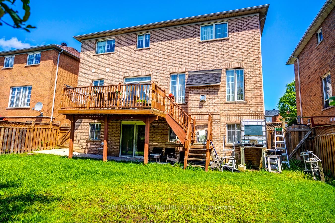 34 Modesto Cres N
