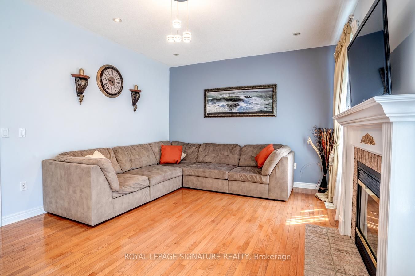 34 Modesto Cres N
