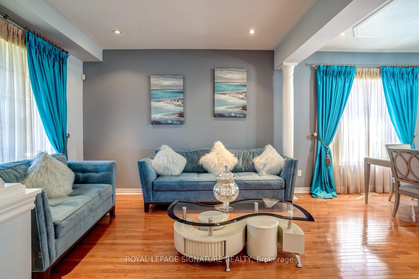 34 Modesto Cres N
