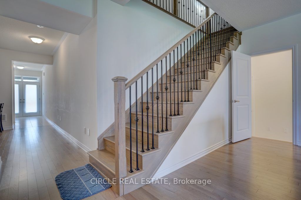 127 Petch Avenue