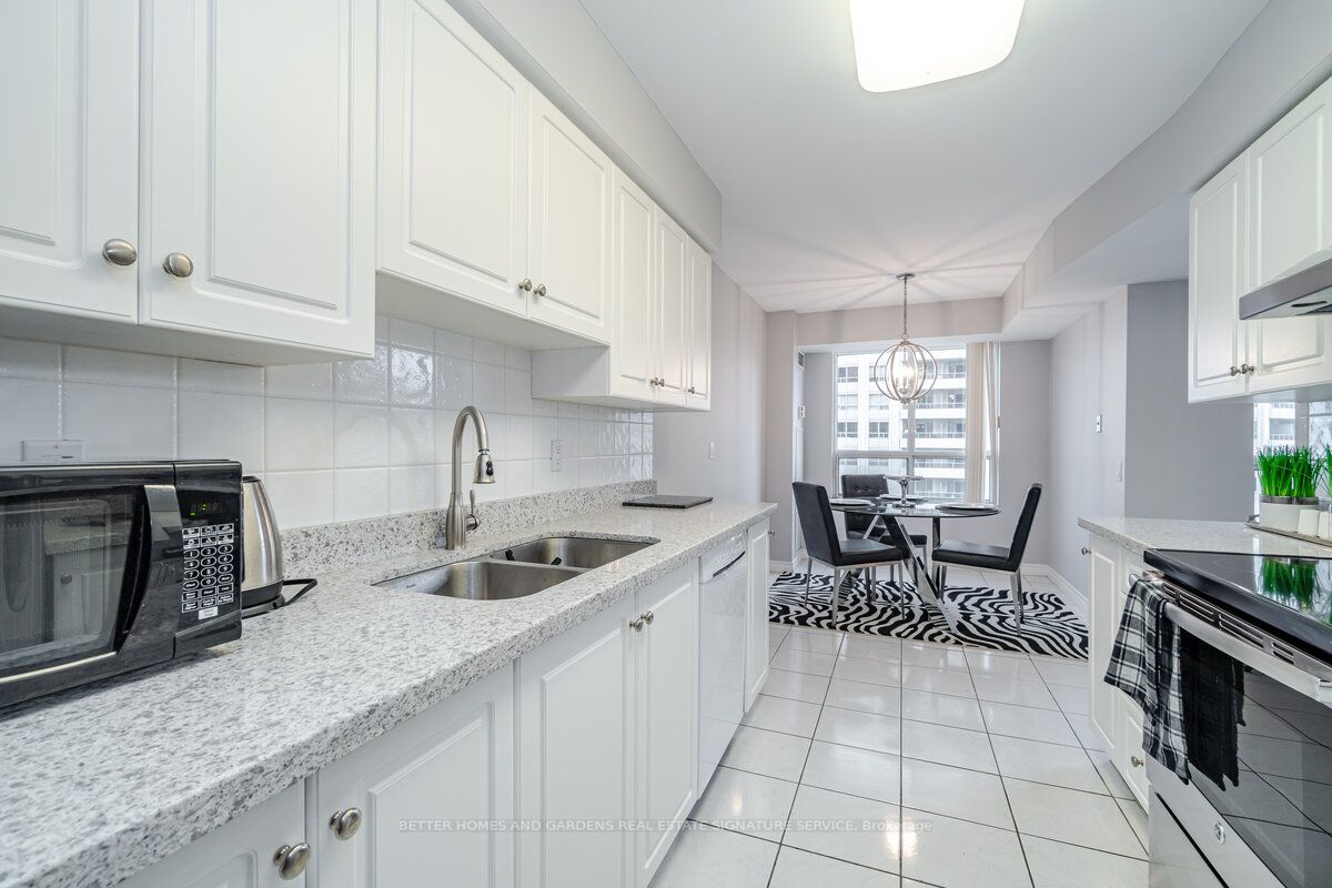 35 Kingsbridge Gardens Circ, #2012