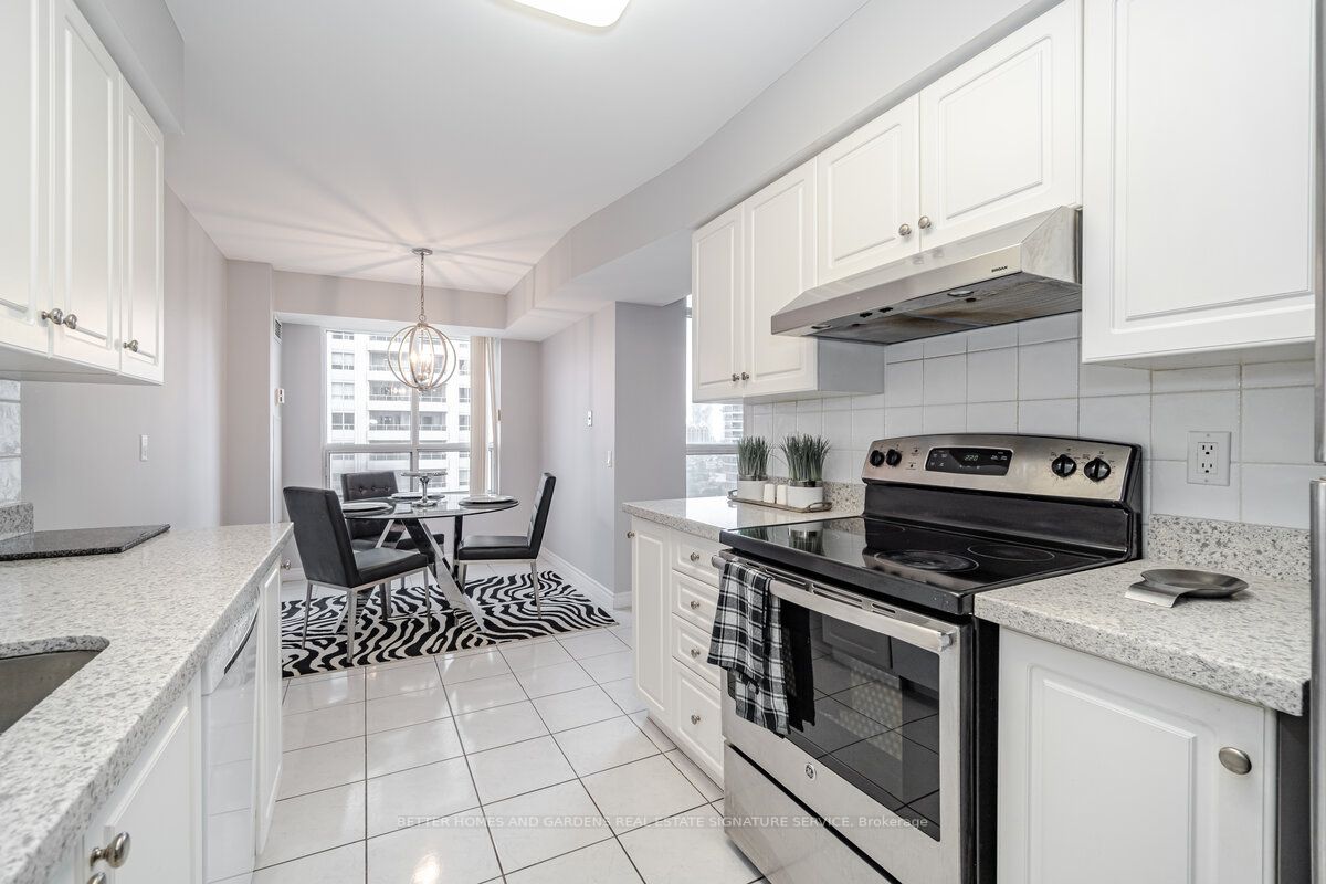 35 Kingsbridge Gardens Circ, #2012