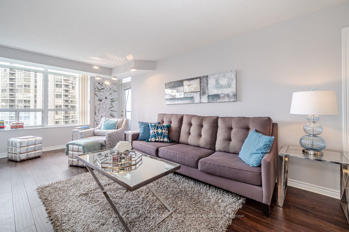 35 Kingsbridge Gardens Circ, #2012