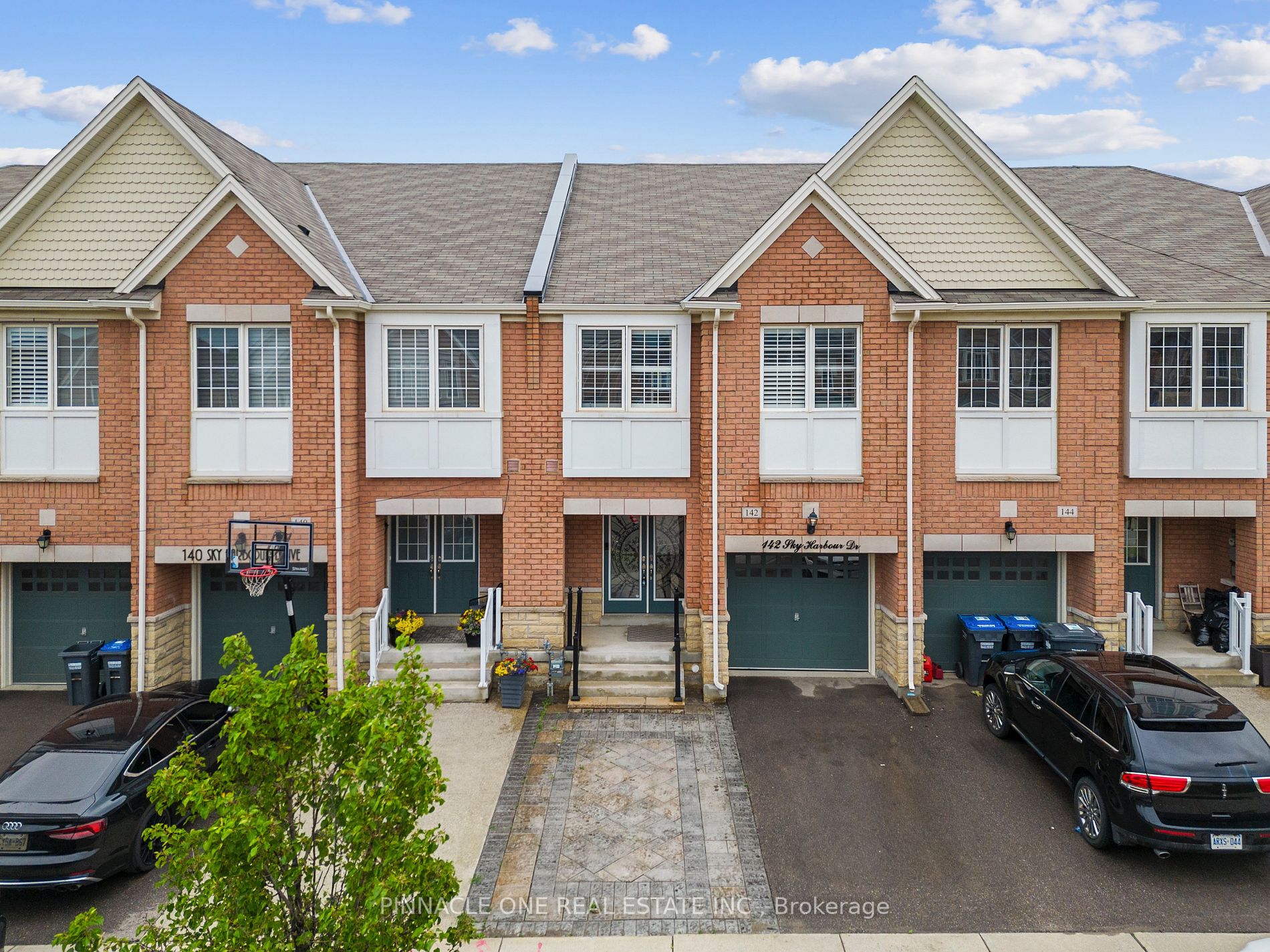 Listing W6706412 - Large Photo # 1