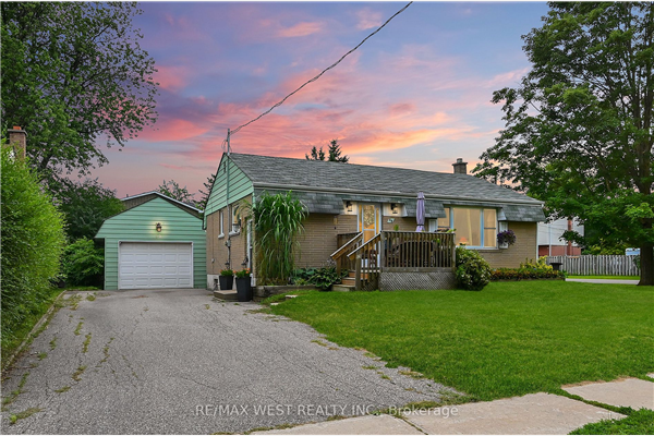 92 Ellwood Dr W, Caledon