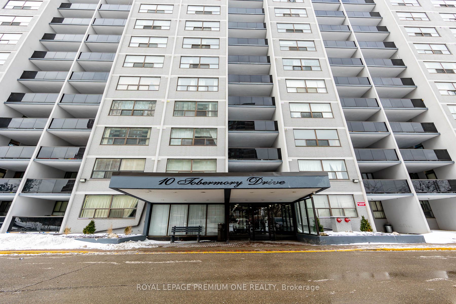 10 Tobermory Dr, #408