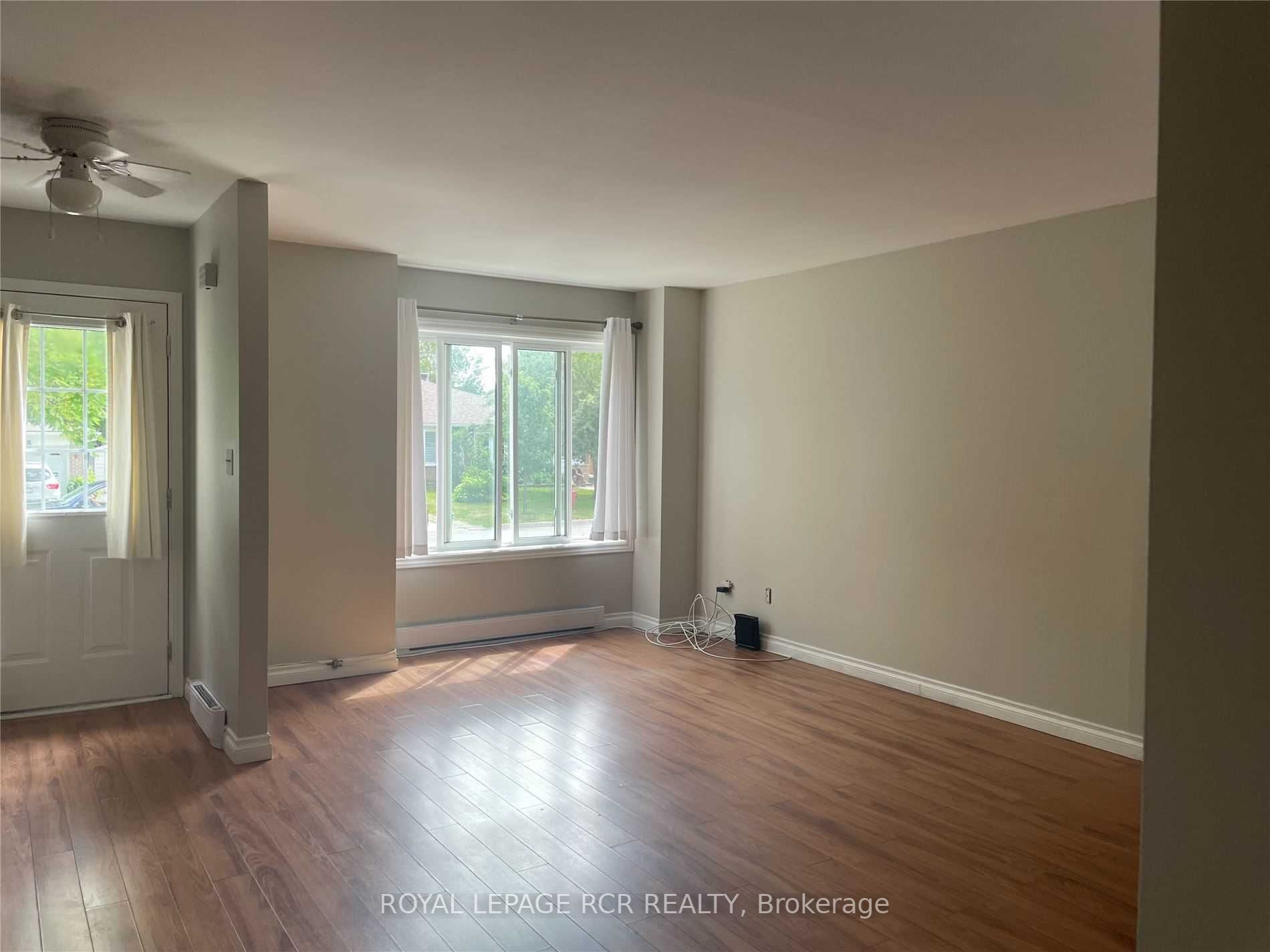 2 Cedar Dr, #4
