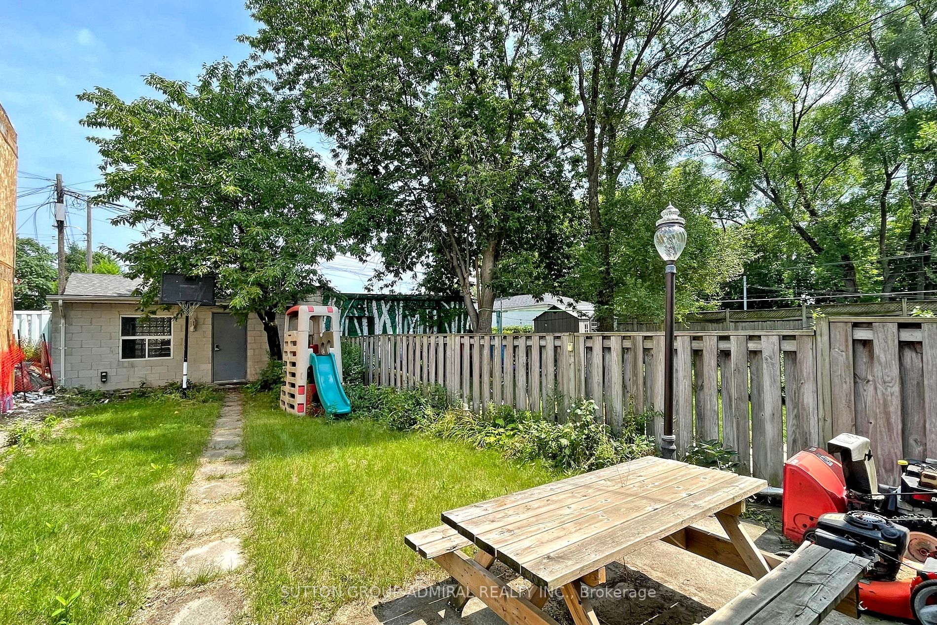 605 Jane Street
