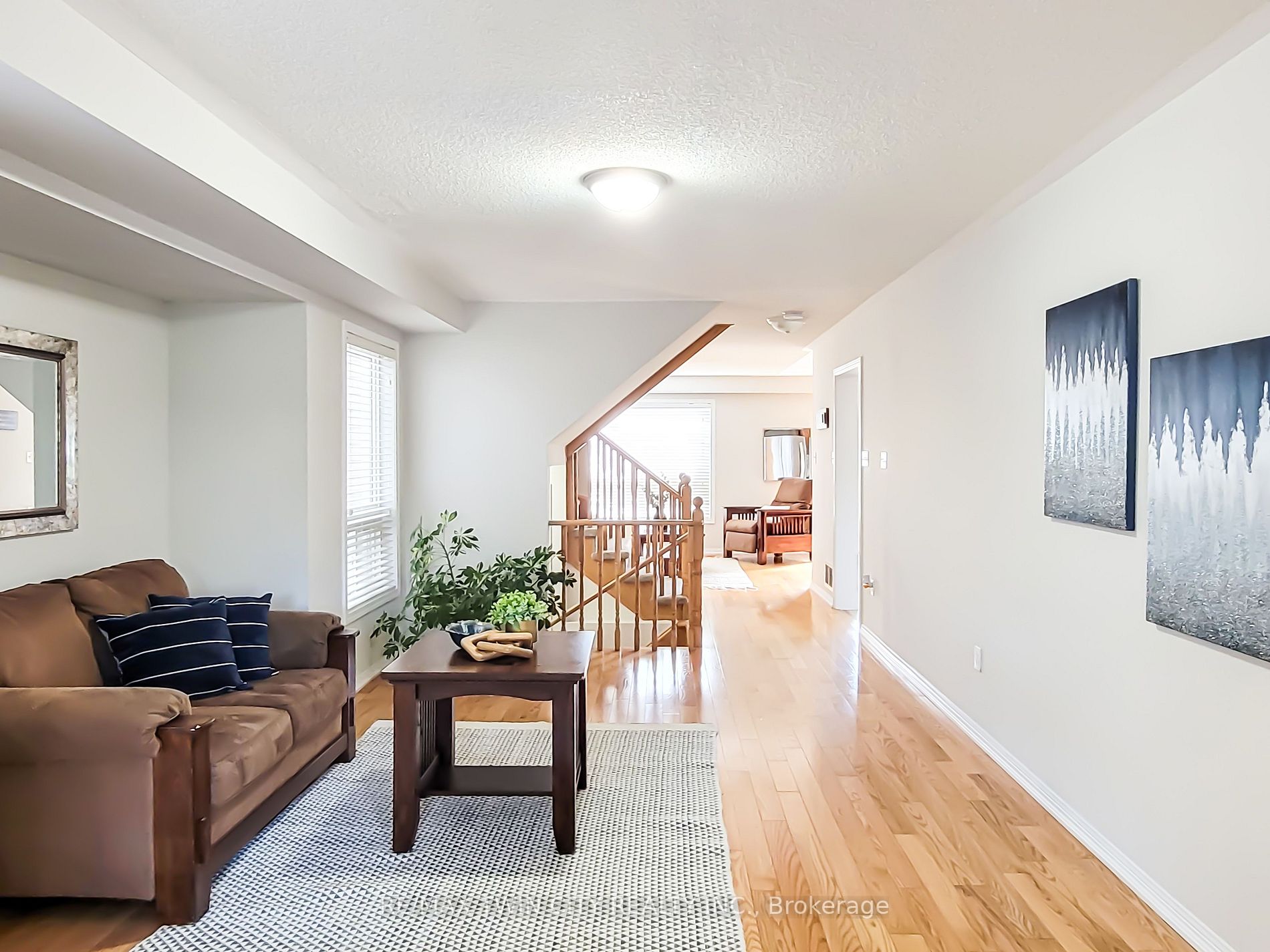 64 Livingston Rd