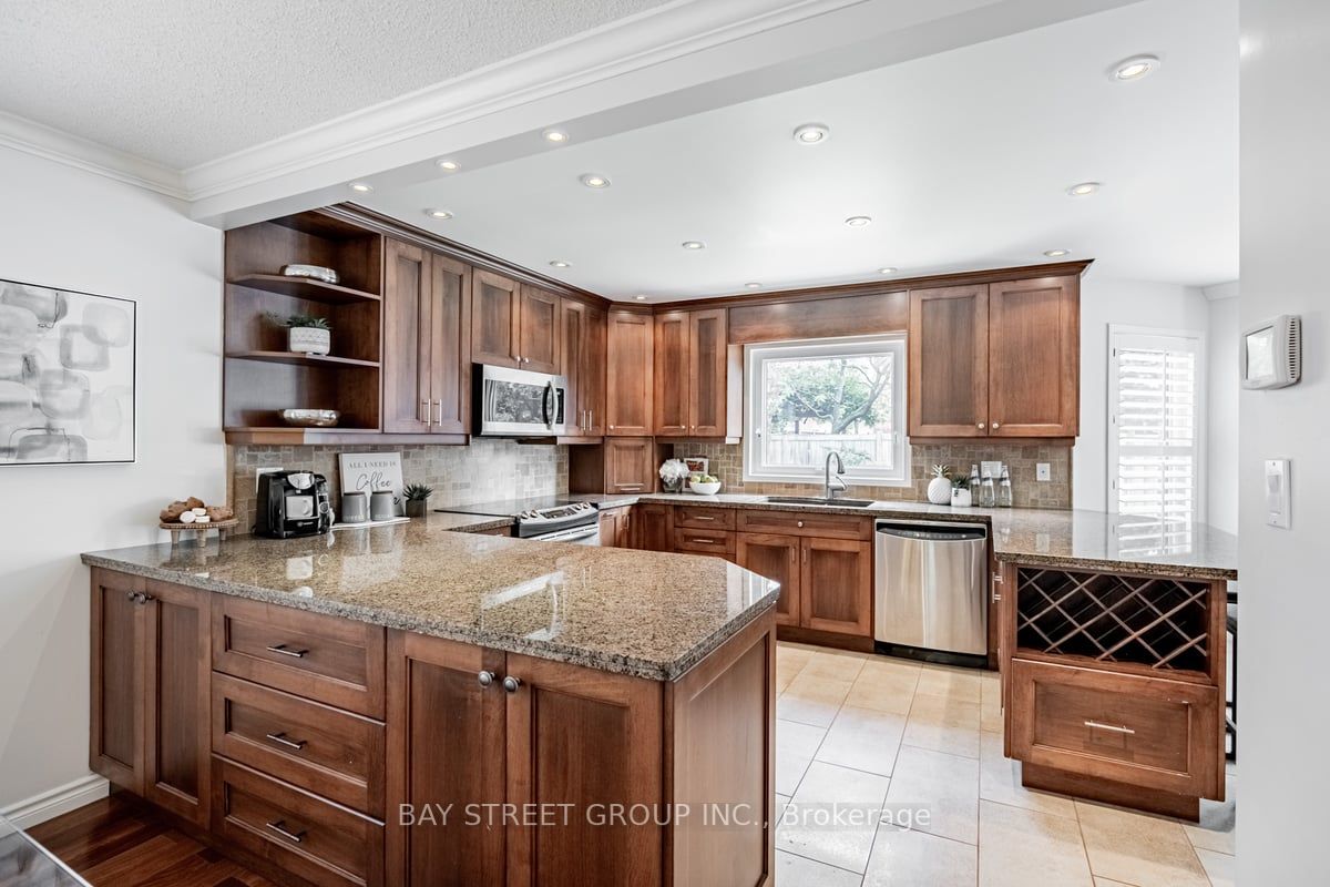 1052 Beechnut Rd