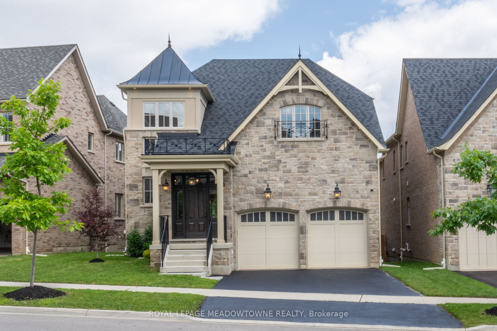37 West Branch Drive