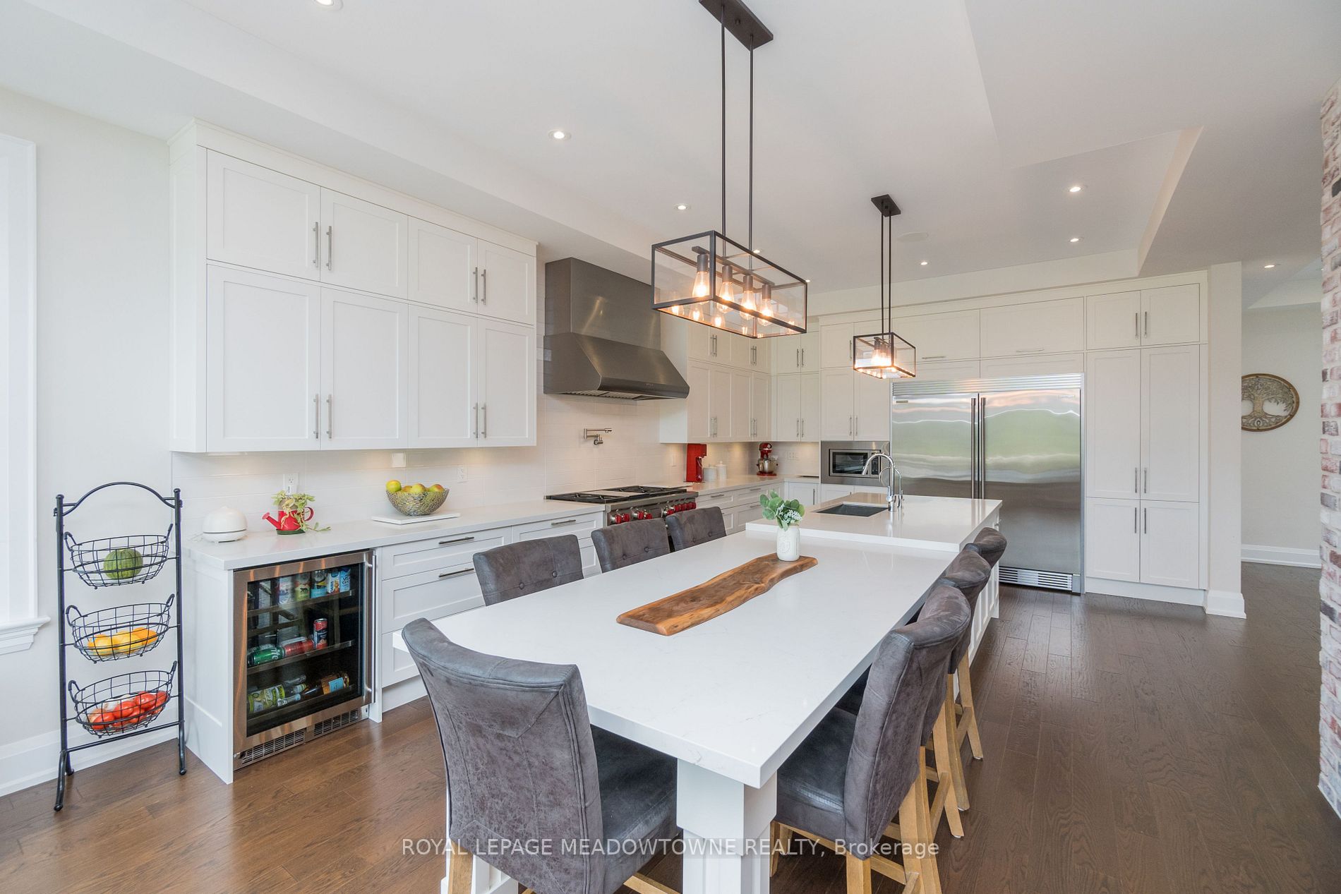 37 West Branch Drive