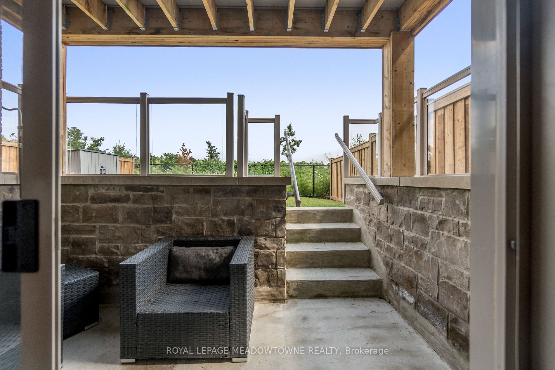 37 West Branch Drive