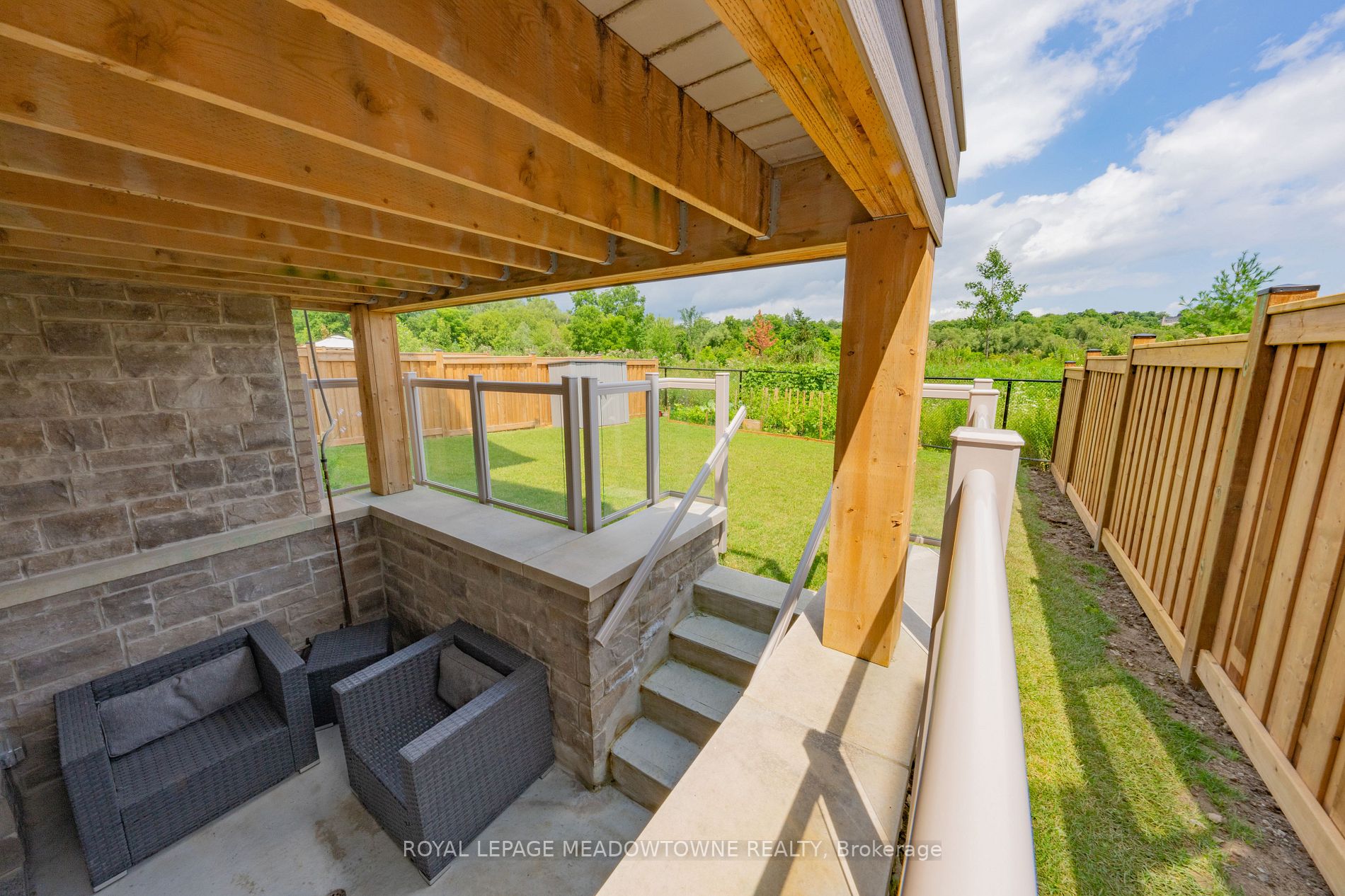 37 West Branch Drive