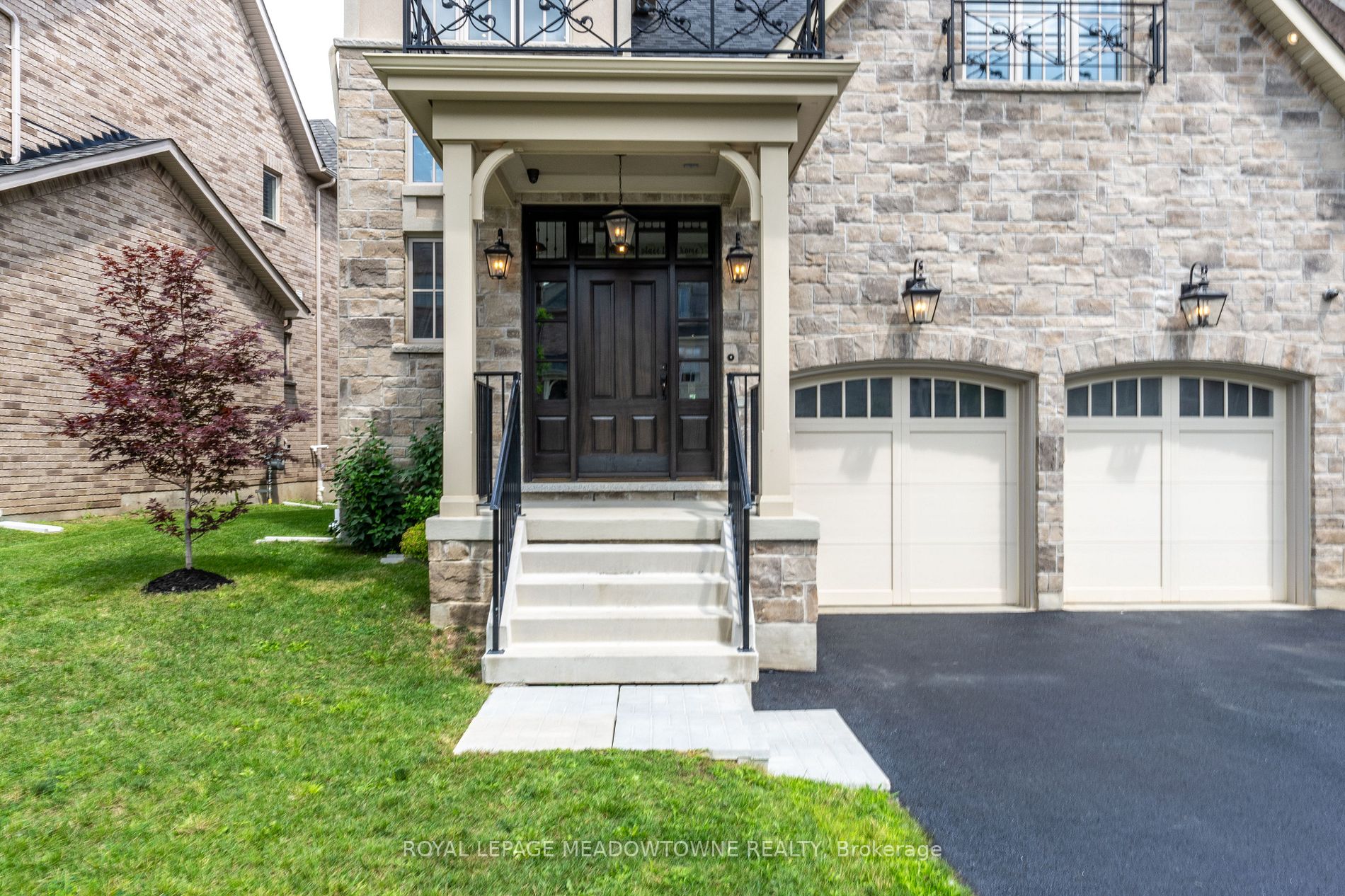 37 West Branch Drive