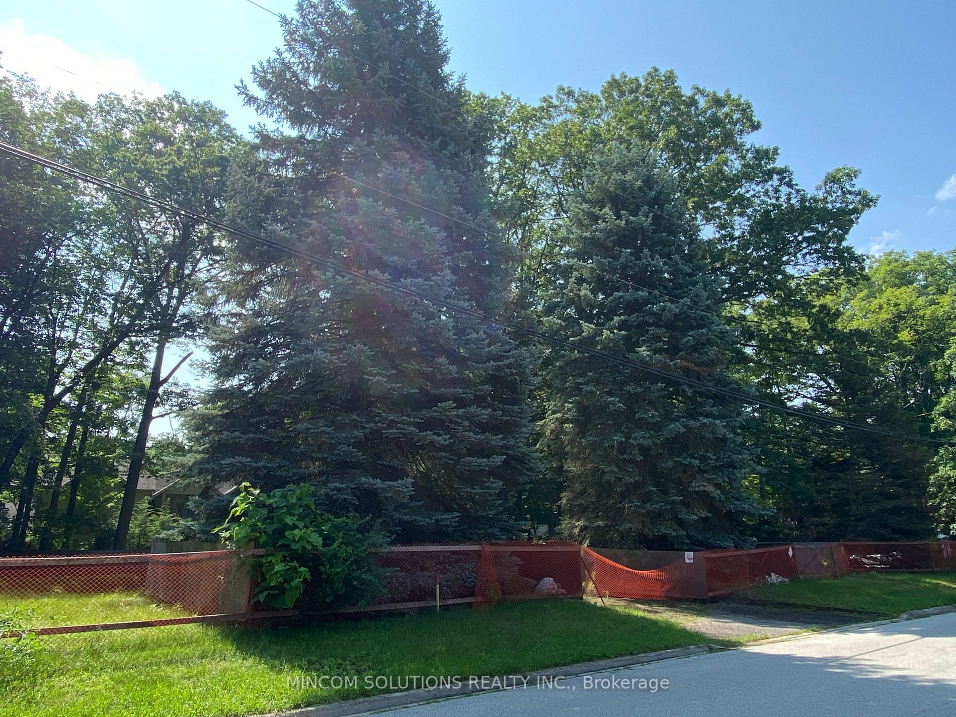 1530 Jalna Ave