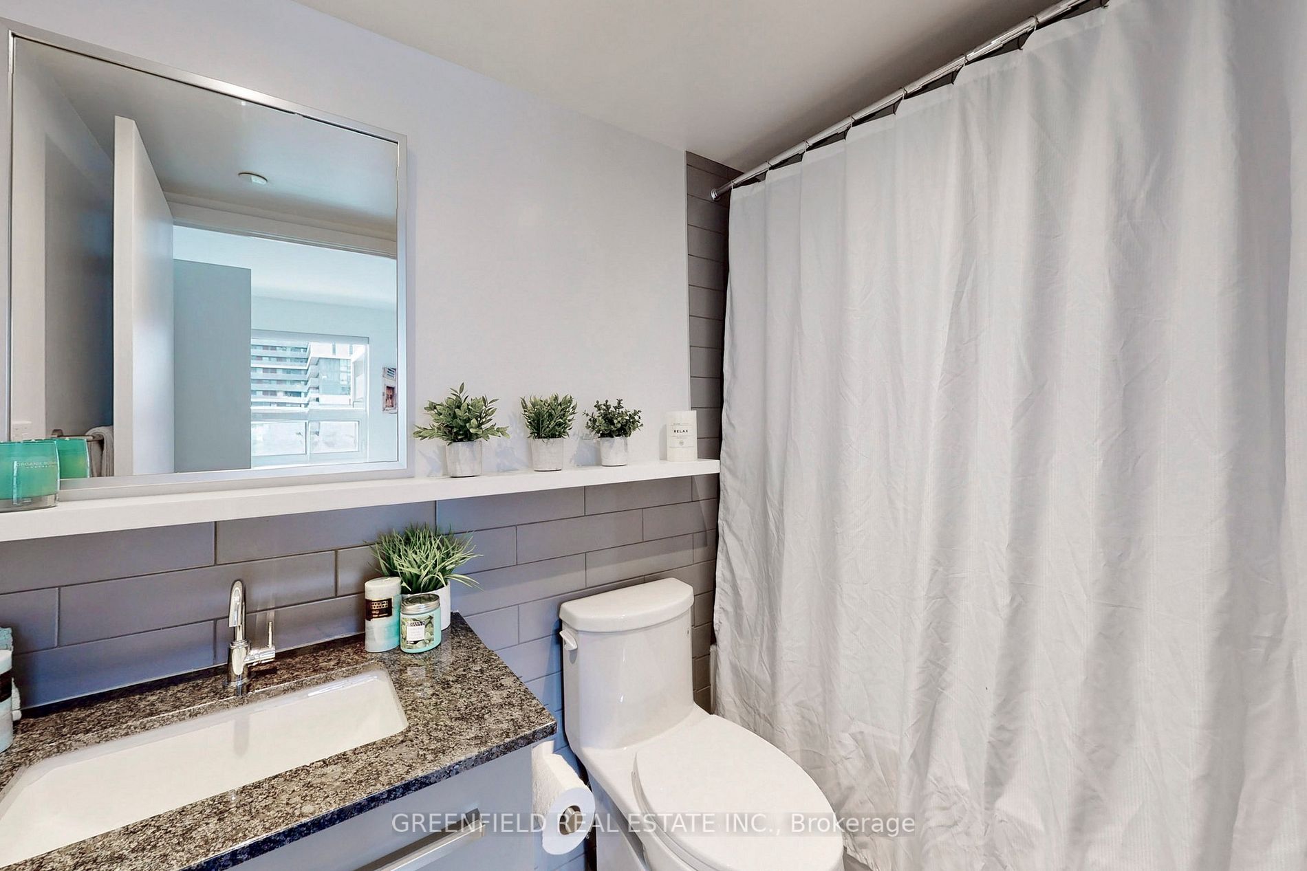160 Flemington Rd, #326