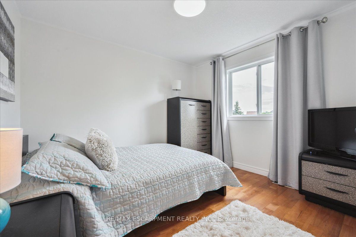 5 Beardmore Crescent