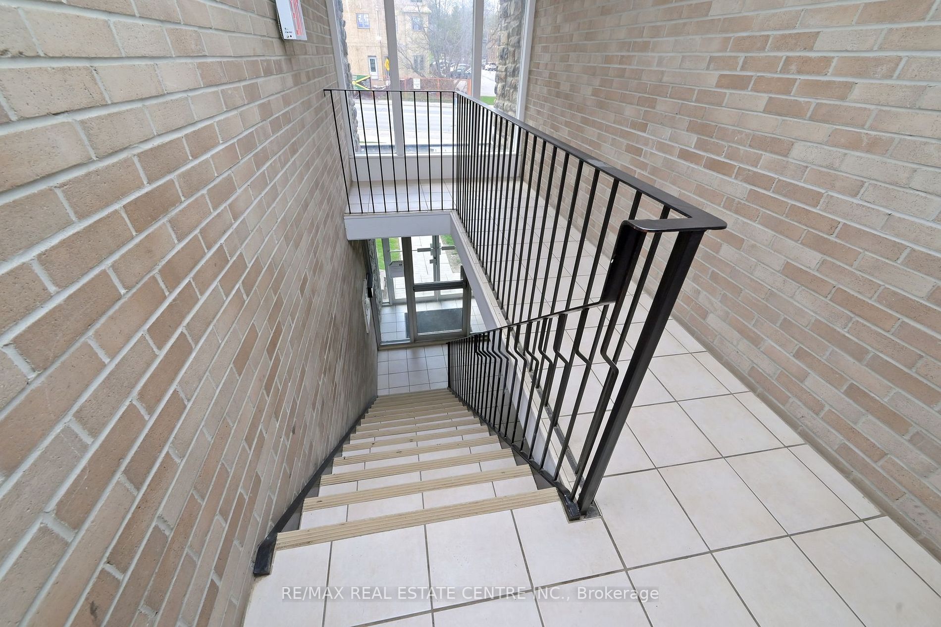 65 First Street, #20