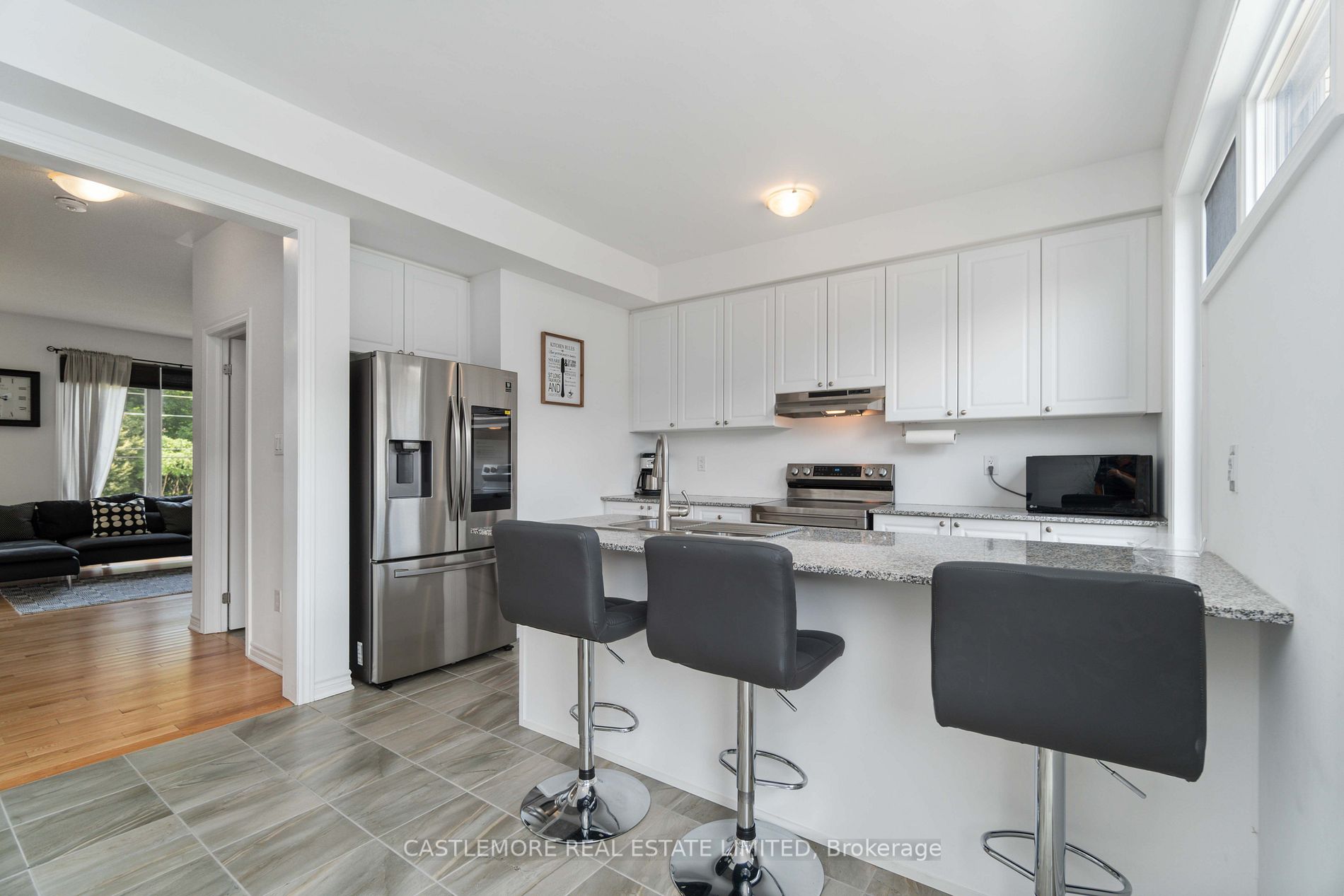 2485 Badger Cres, #5