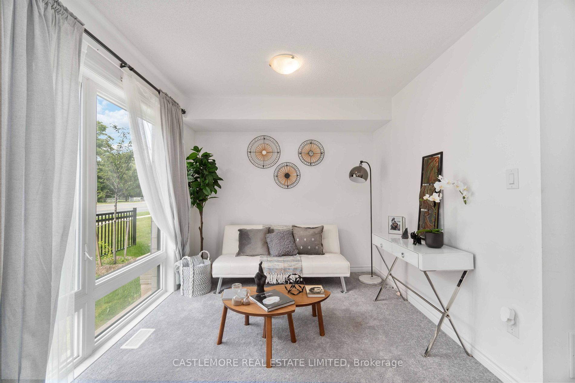 2485 Badger Cres, #5