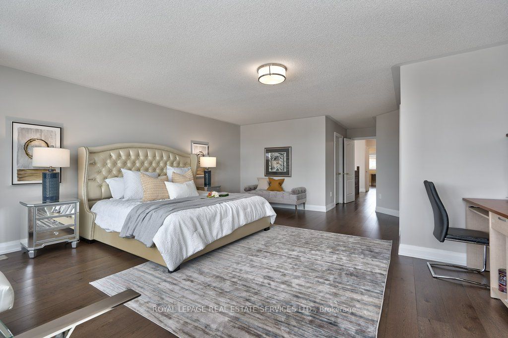 2844 Galleon Cres
