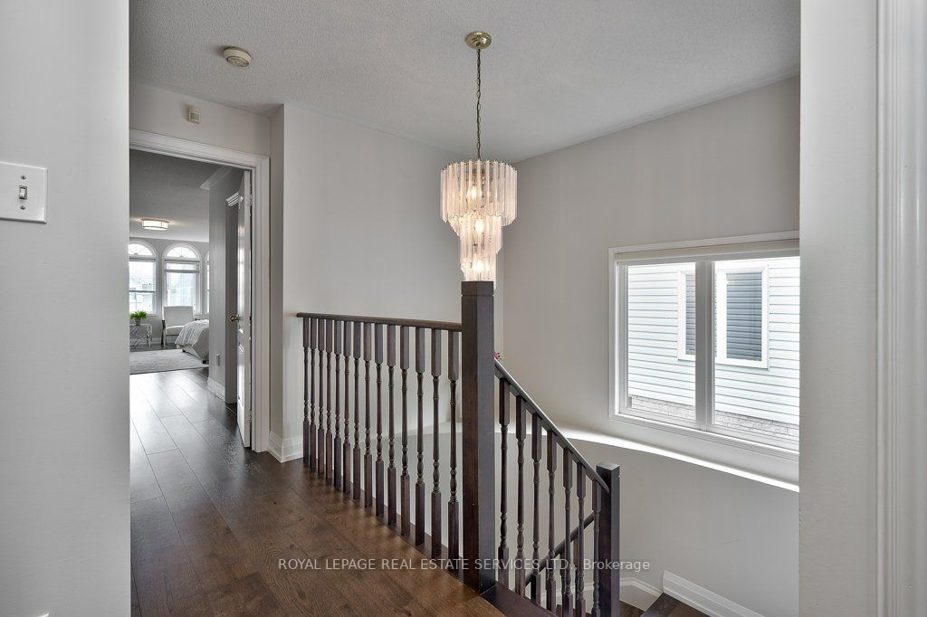2844 Galleon Cres