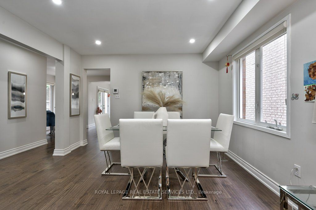 2844 Galleon Cres