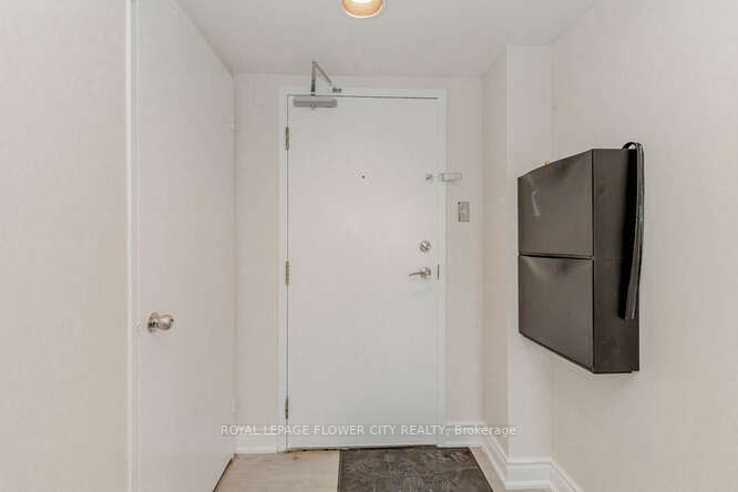 10 Laurelcrest St, #412