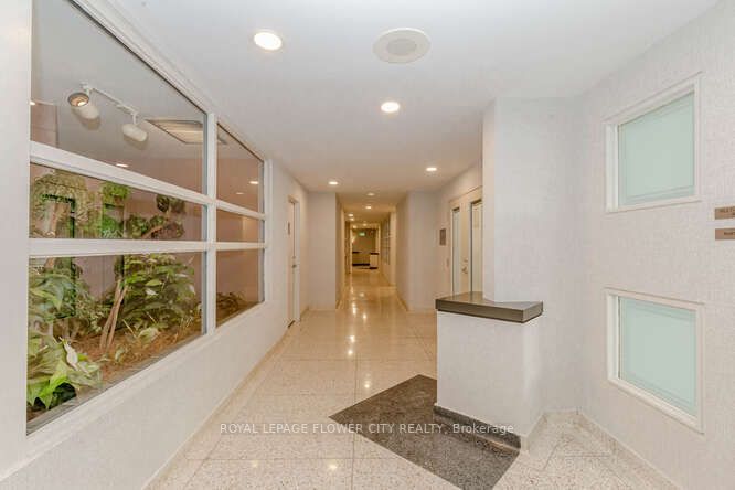 10 Laurelcrest St, #412