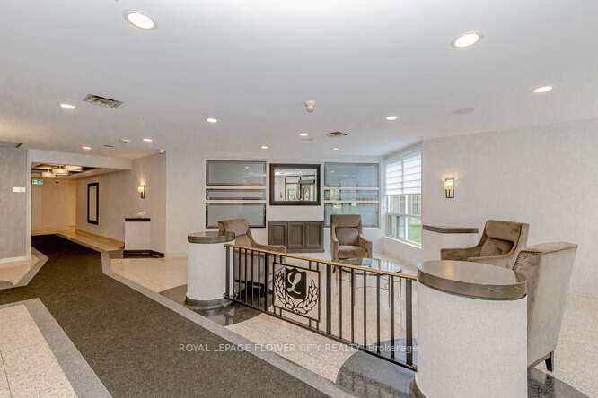 10 Laurelcrest St, #412