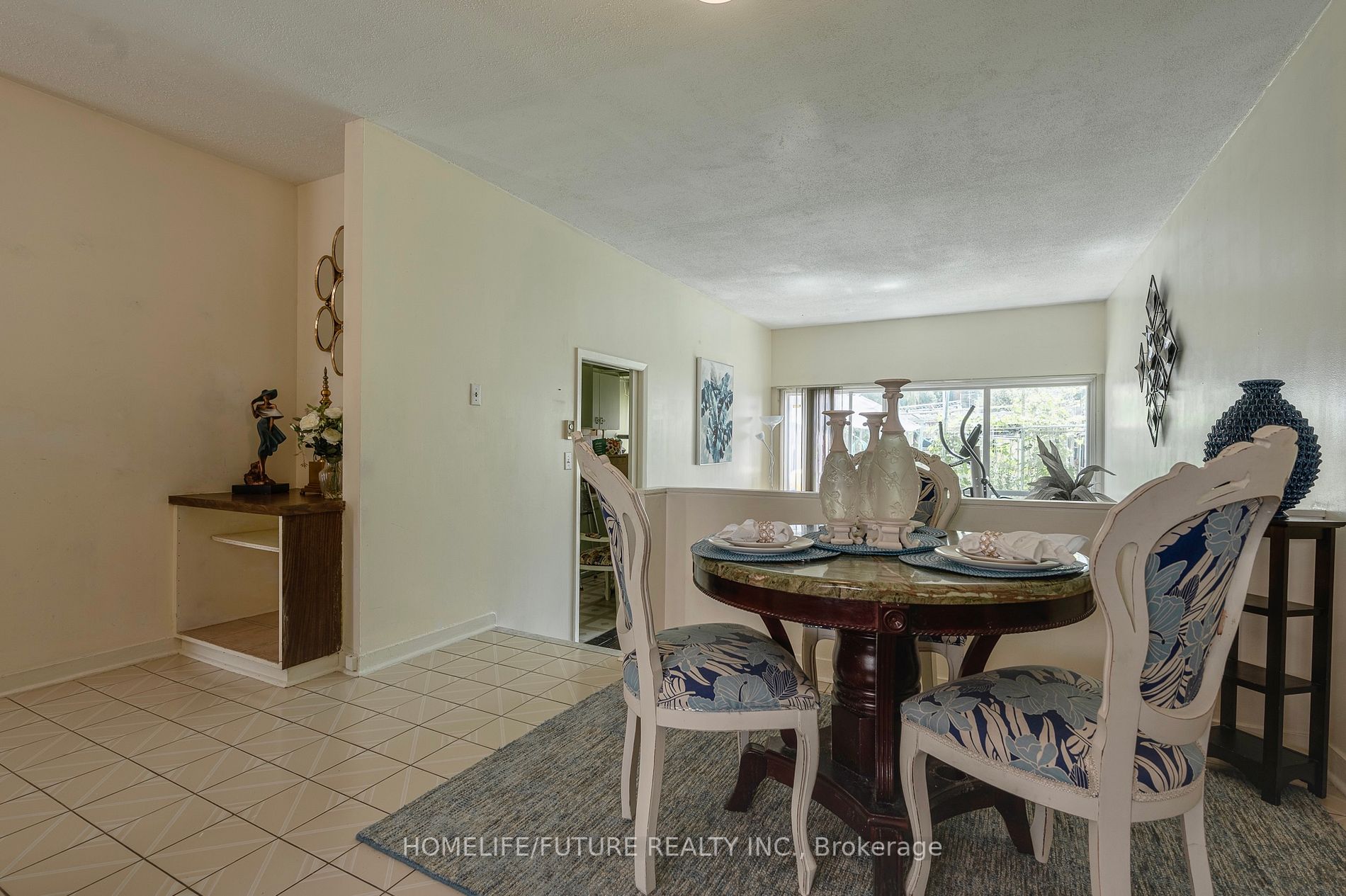 21 London Green Crt, #31