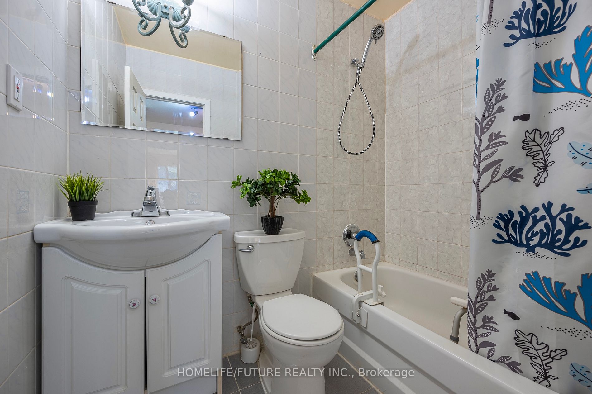 21 London Green Crt, #31