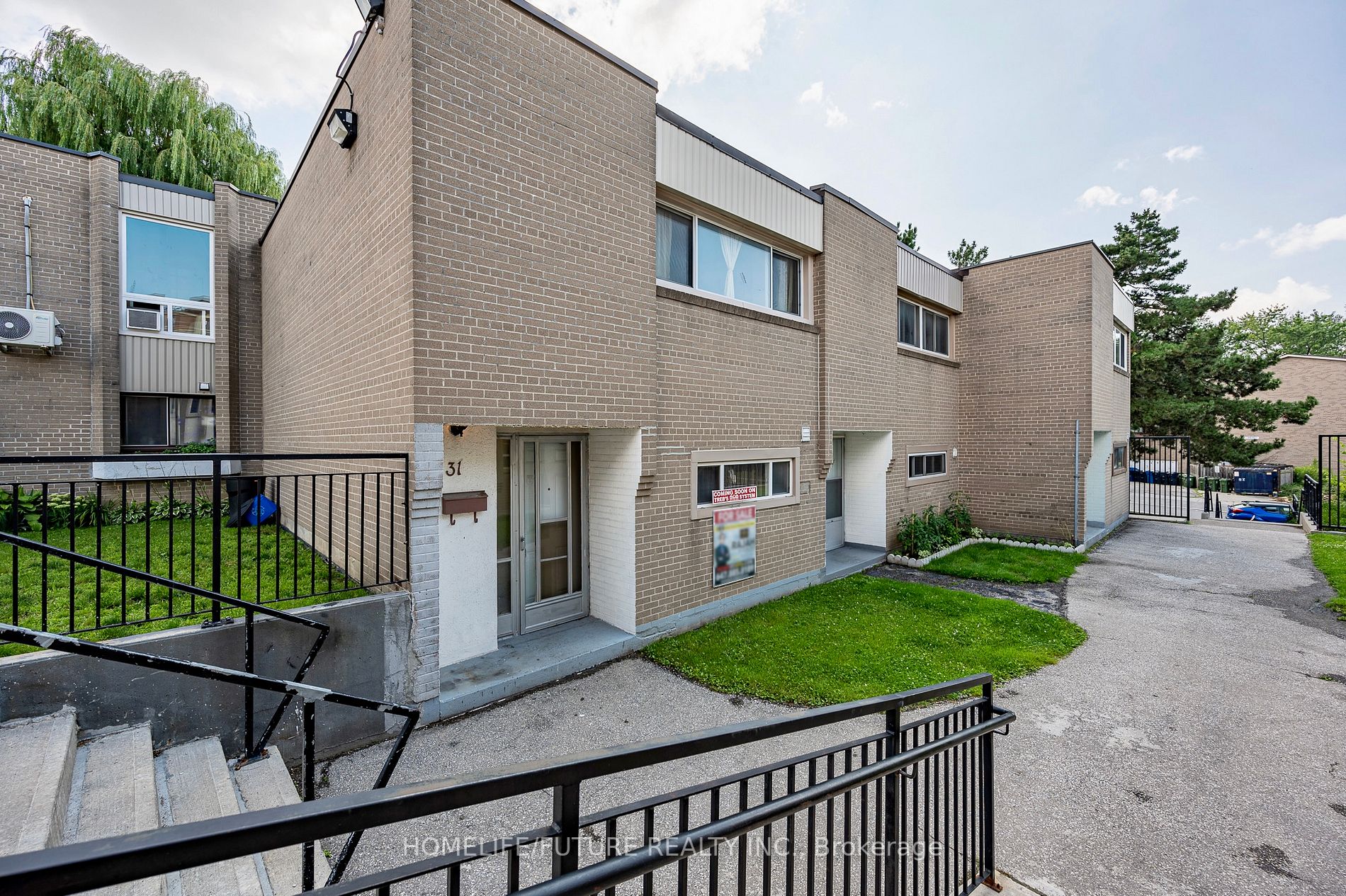 21 London Green Crt, #31