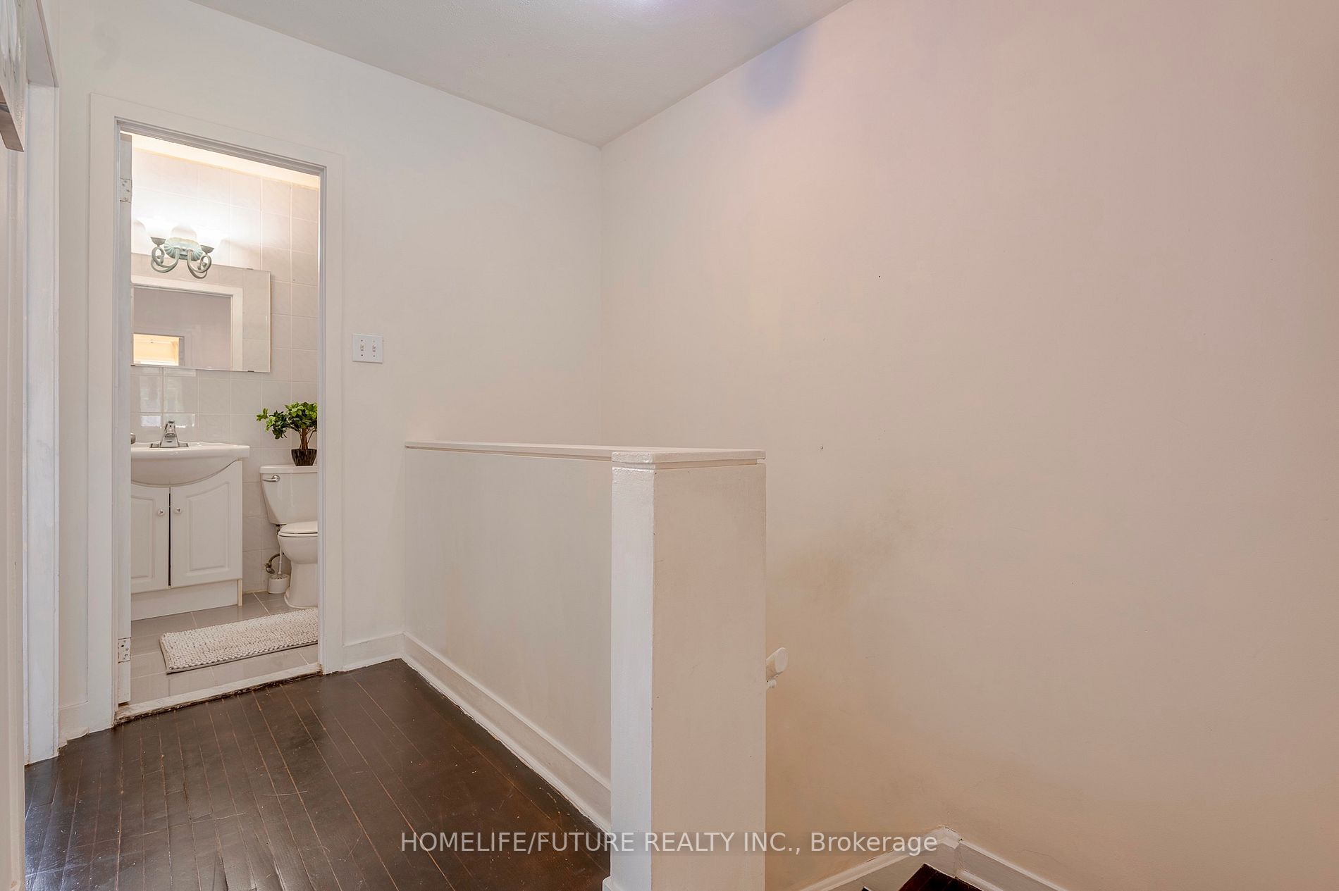 21 London Green Crt, #31