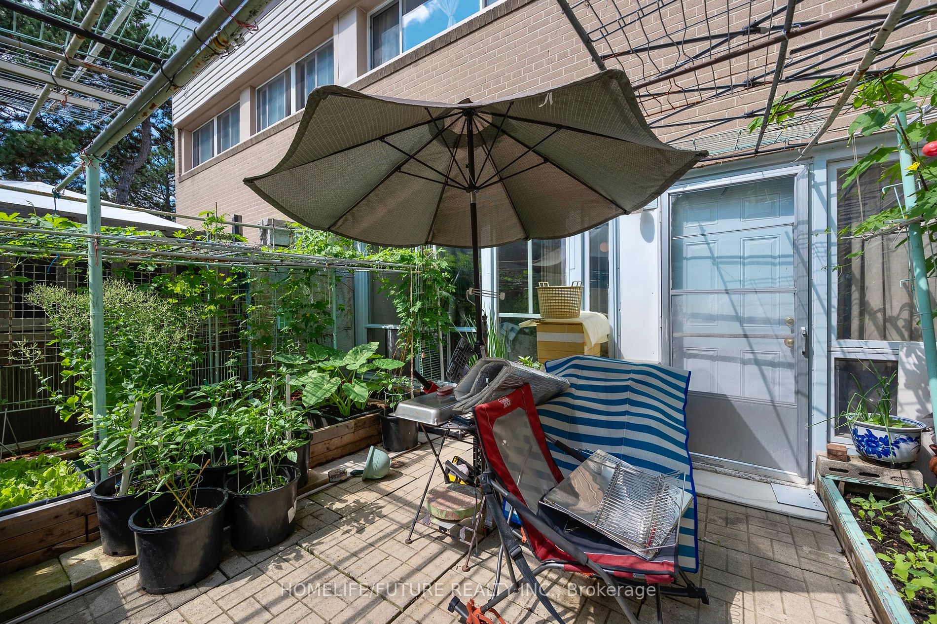 21 London Green Crt, #31