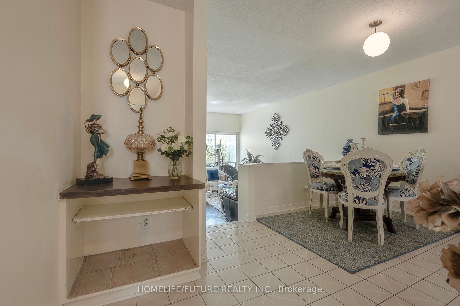 21 London Green Crt, #31