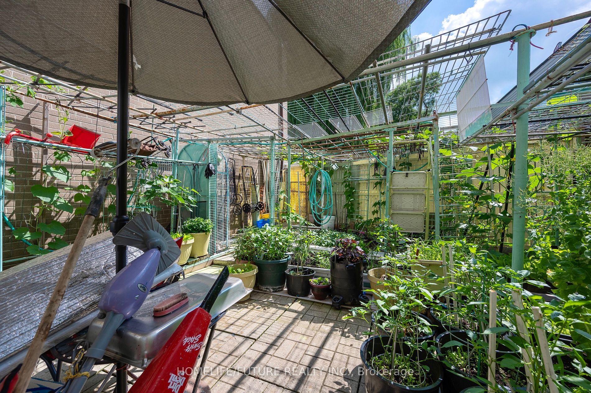 21 London Green Crt, #31